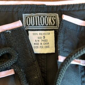 Outlooks label size 9 ladies swim shorts